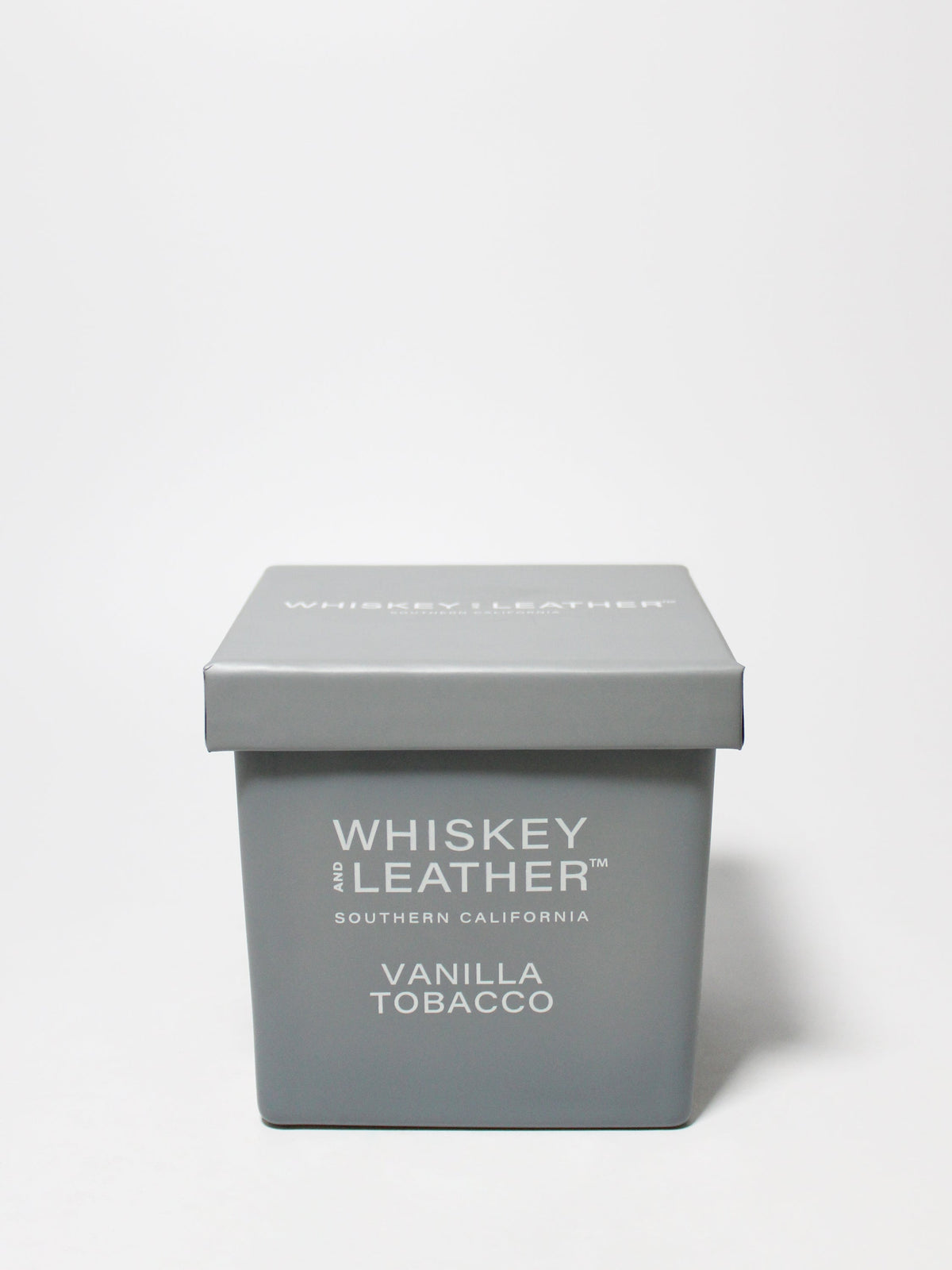 Aromatic Vanilla Tobacco 16 oz scented candle