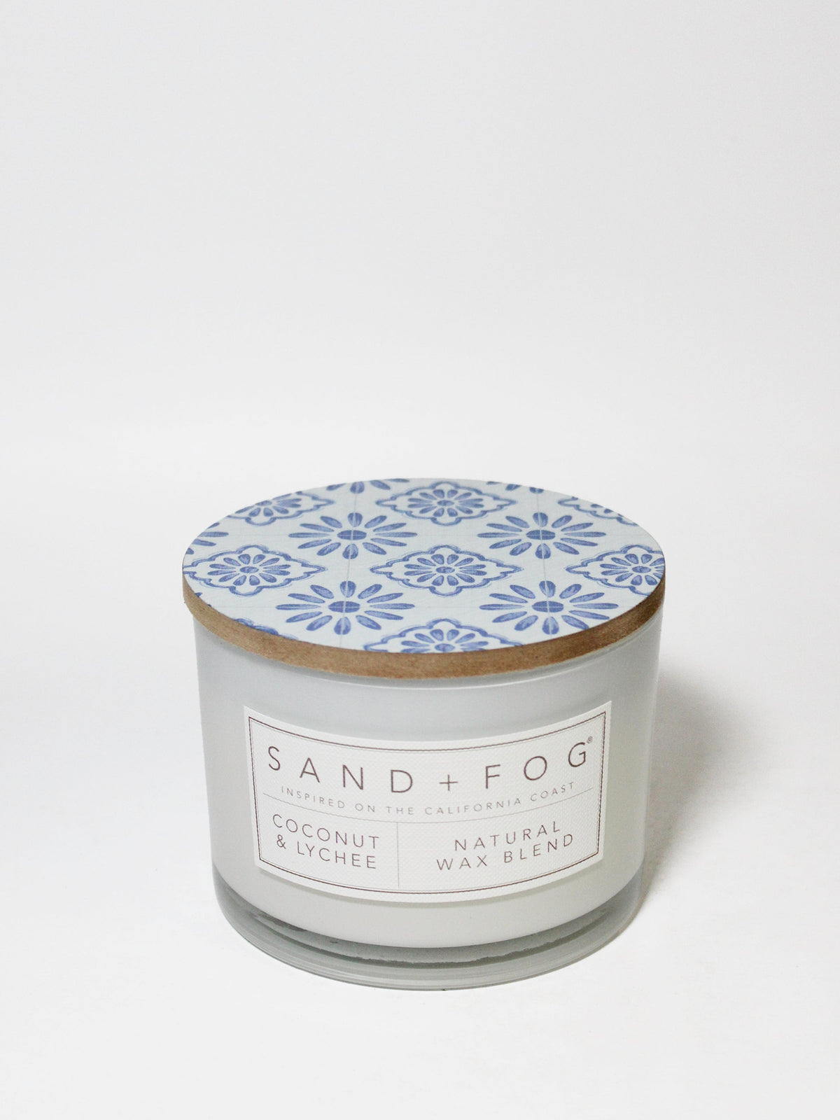 Aromatic Coconut & Lychee 12 oz scented candle