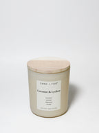Aromatic Coconut & Lychee 10 oz scented candle