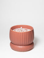 Aromatic Amber & Fig 10 oz scented candle