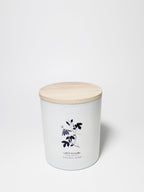 Aromatic White Flowers Natural Home 11.5 oz scented candle