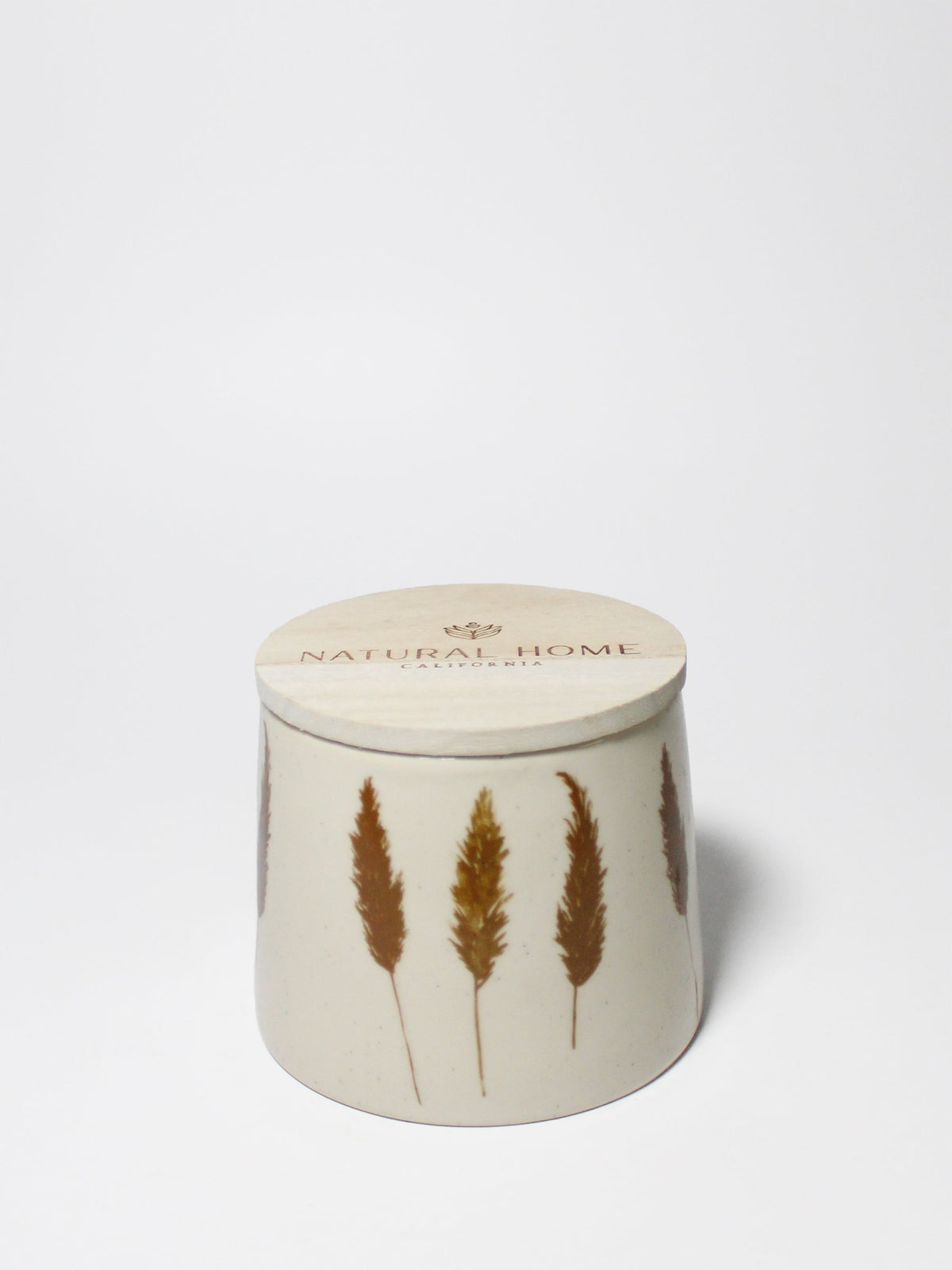 Aromatic Amber & Fig Natural Home 7 oz scented candle