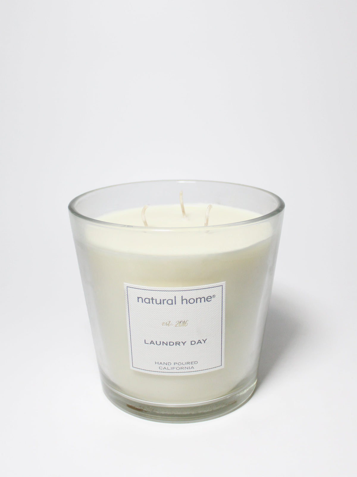 Aromatic Laundry Day Natural Home 31 oz scented candle