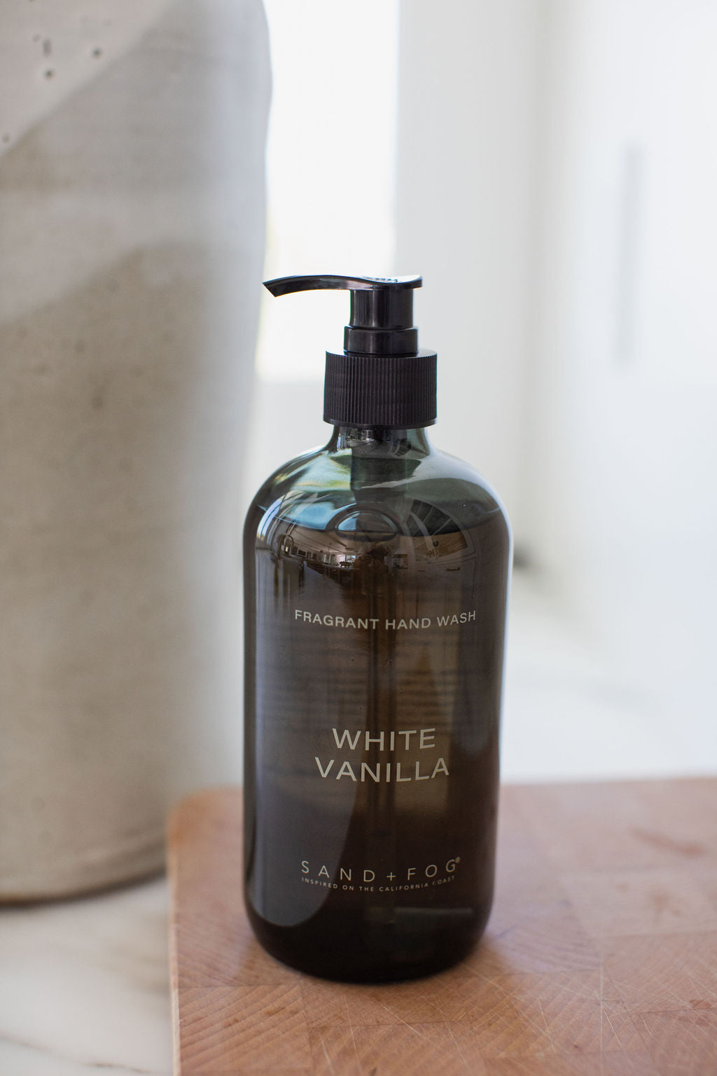 Luxury White Vanilla 15.7 oz Liquid Hand Soap