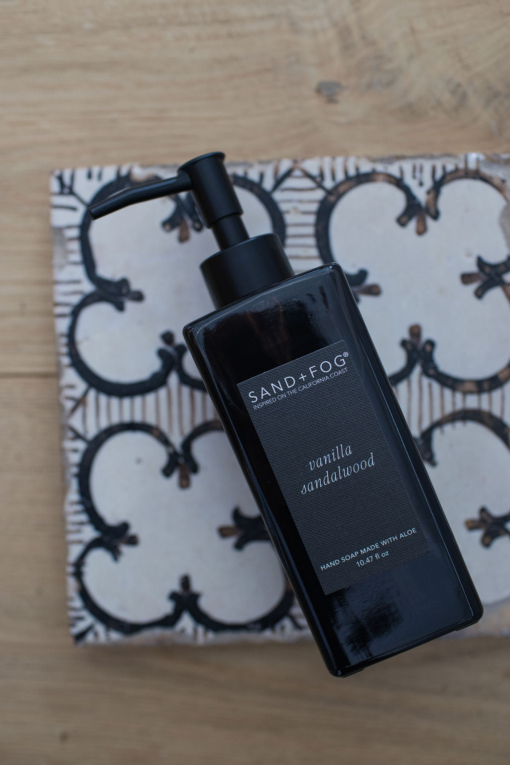 Luxury Vanilla Sandalwood 10.47 oz Liquid Hand Soap