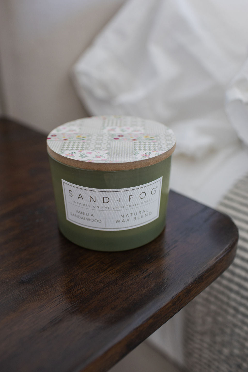 Aromatic Vanilla Sandalwood 12 oz scented candle