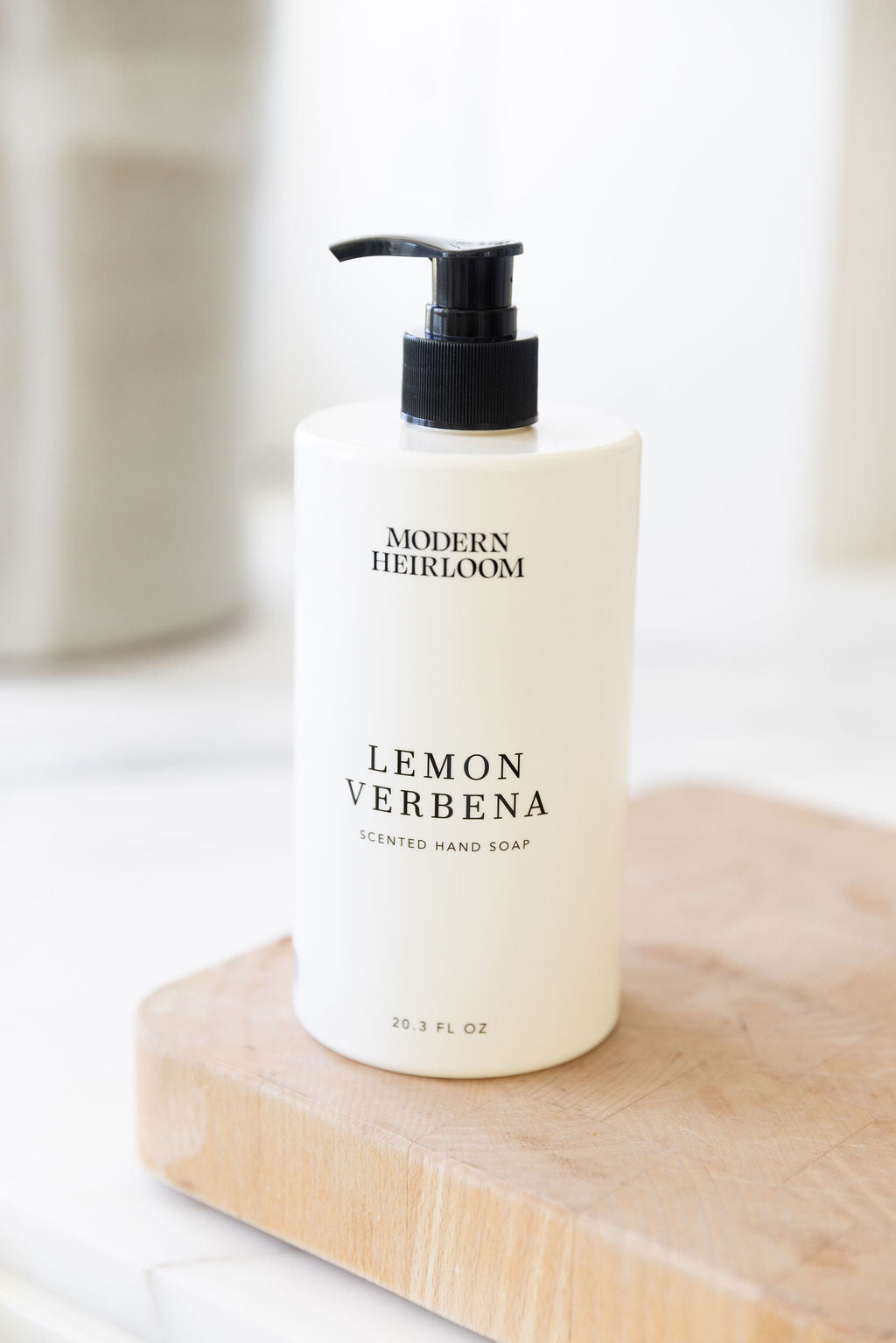 Luxury Lemon Verbena Modern Heirloom 20.3 oz Liquid Hand Soap
