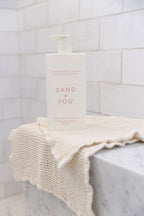 Nourishing Strawberries & Cream 32 oz Body Wash