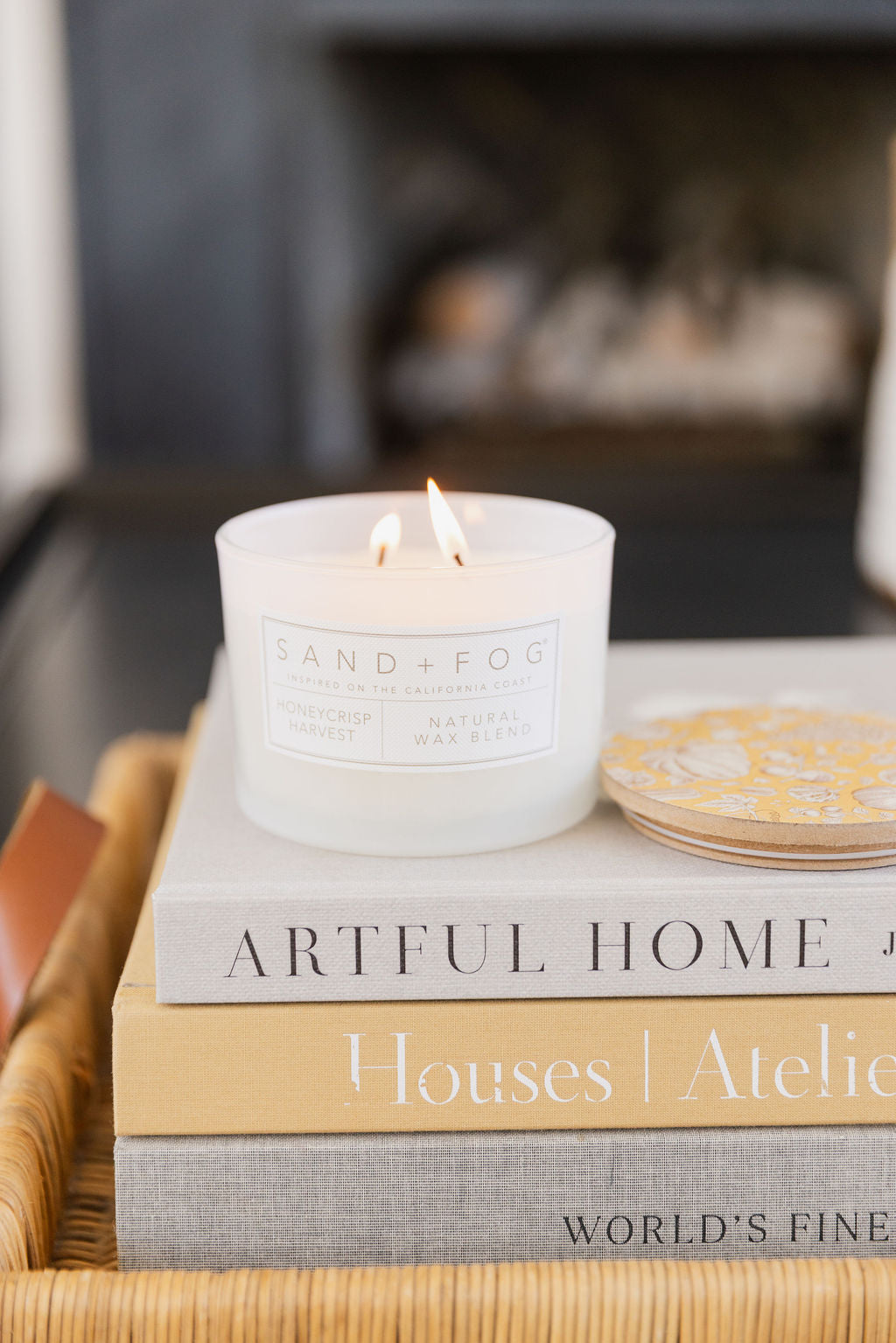 Aromatic Honeycrisp Harvest 12 oz scented candle