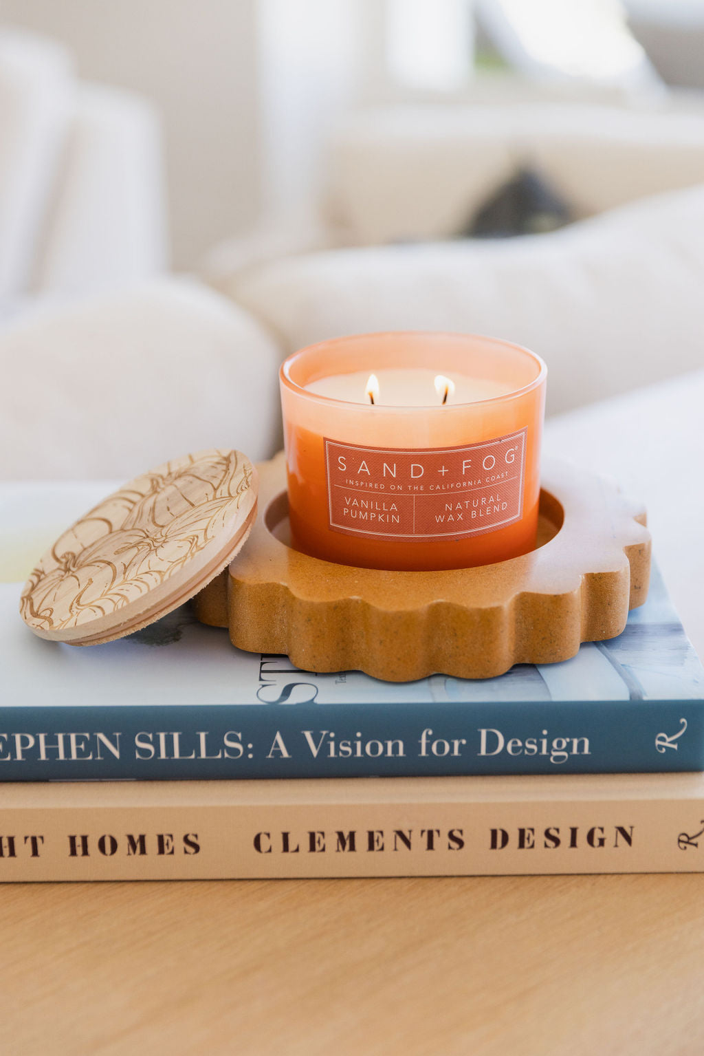Aromatic Vanilla Pumpkin 12 oz scented candle