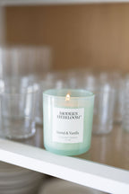 Aromatic Santal & Vanilla 10 oz scented candle