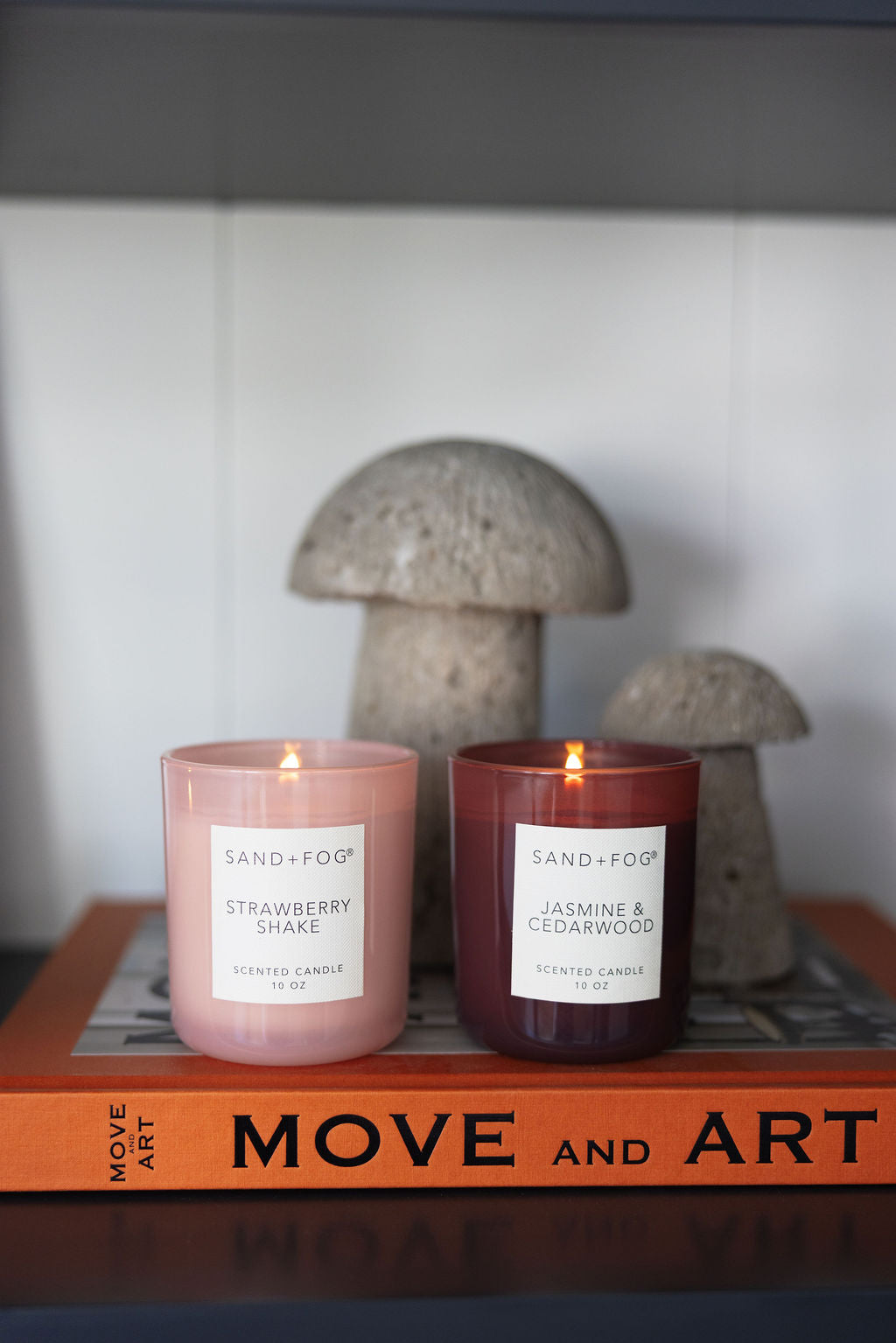 Aromatic Strawberry Shake 10 oz scented candle