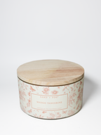 Aromatic Mango Tangerine 23 oz scented candle