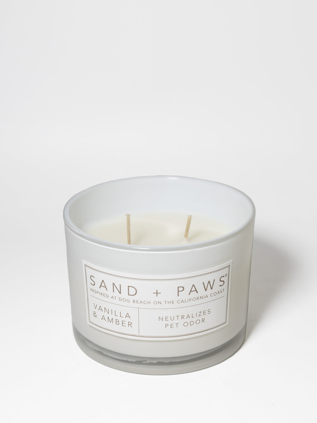Aromatic Sand + Paws Vanilla & Amber 12 oz scented candle