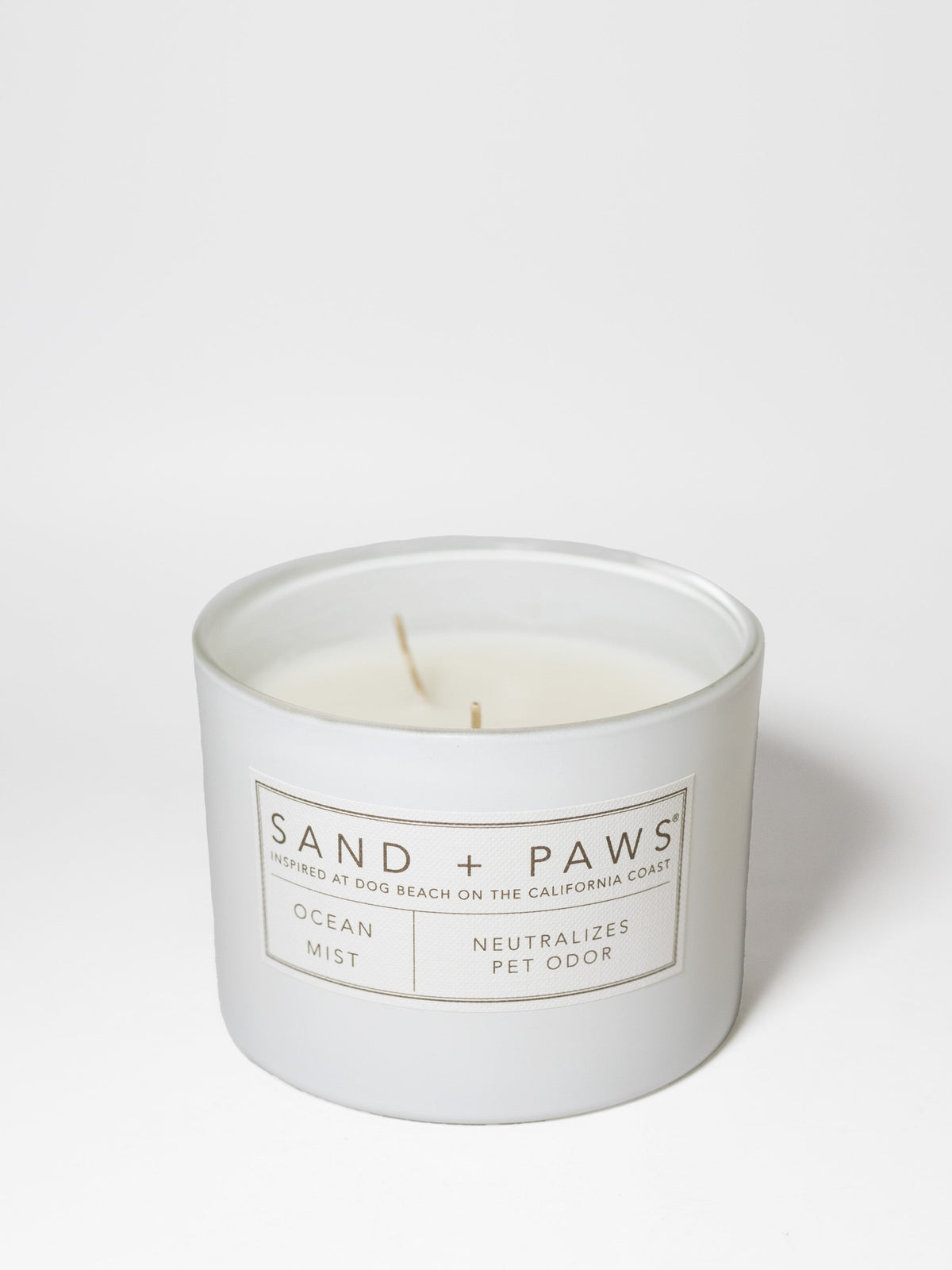 Aromatic Sand + Paws Ocean Mist 12 oz scented candle