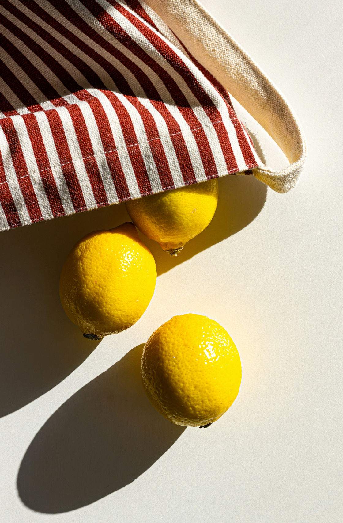 Aromatic California Citron 10 oz scented candle