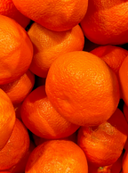 Aromatic Mango & Sweet Tangerine 10 oz scented candle