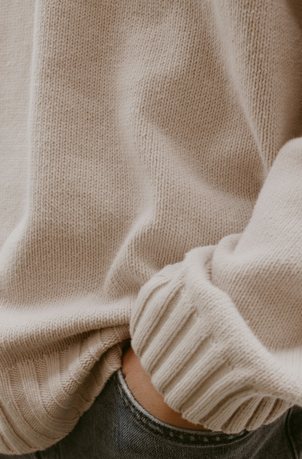 Luxury Cashmere Sweater 17.5 oz Liquid Hand Soap