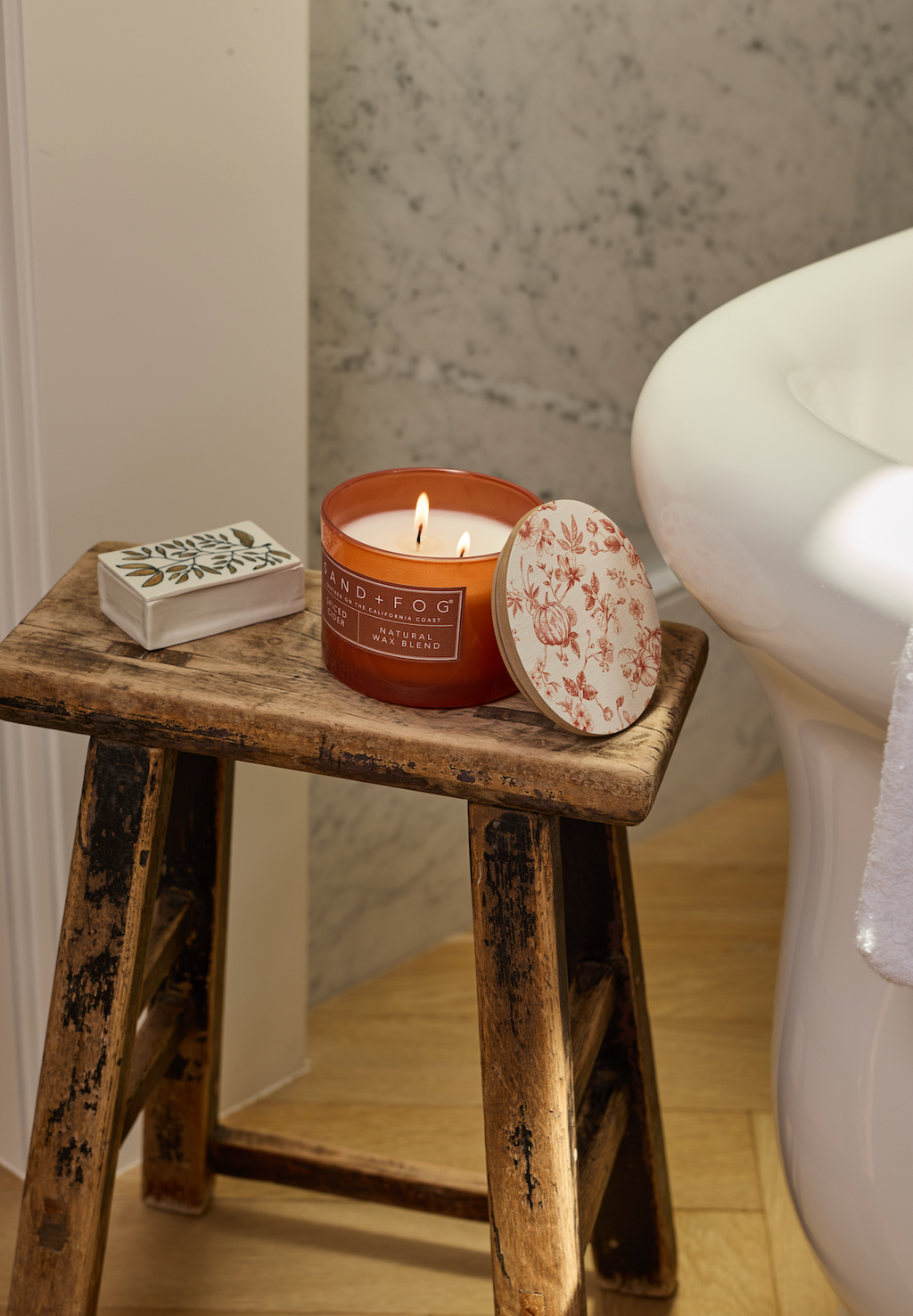 Aromatic Spiced Cider 12 oz scented candle