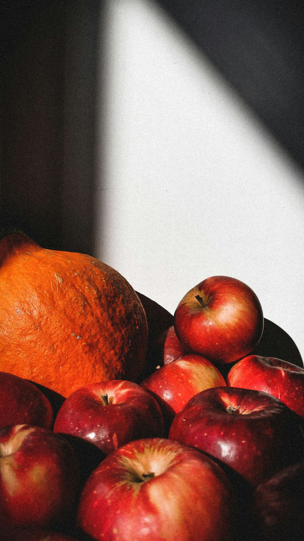 Aromatic Pumpkin & Apple 12 oz scented candle